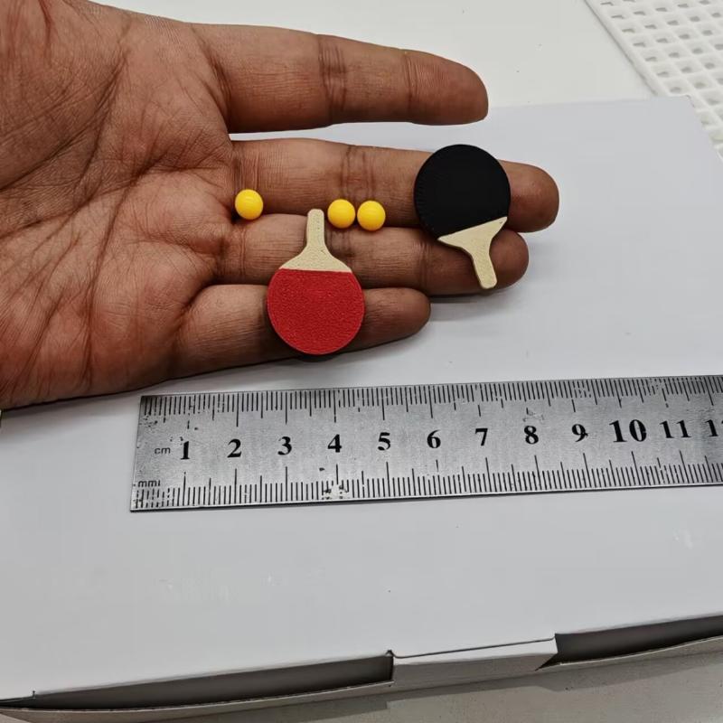 1セットミニドールハウス装飾モデル、ミニ卓球ラケットセットモ - Table Tennis Animation のレビューと価格